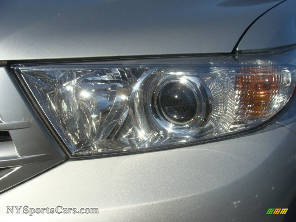 2012 Highlander SE 4WD - Classic Silver Metallic / Black photo #32