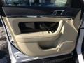 Lincoln MKS AWD White Platinum photo #7