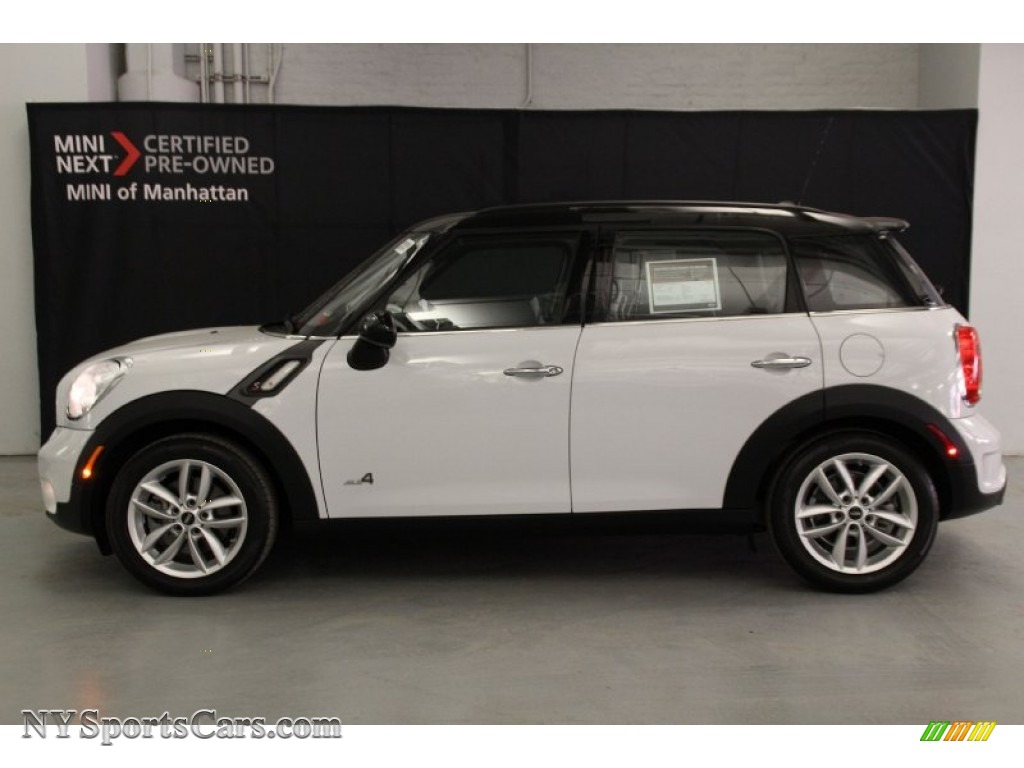 2012 Cooper S Countryman All4 AWD - Light White / Pure Red Leather/Cloth photo #3