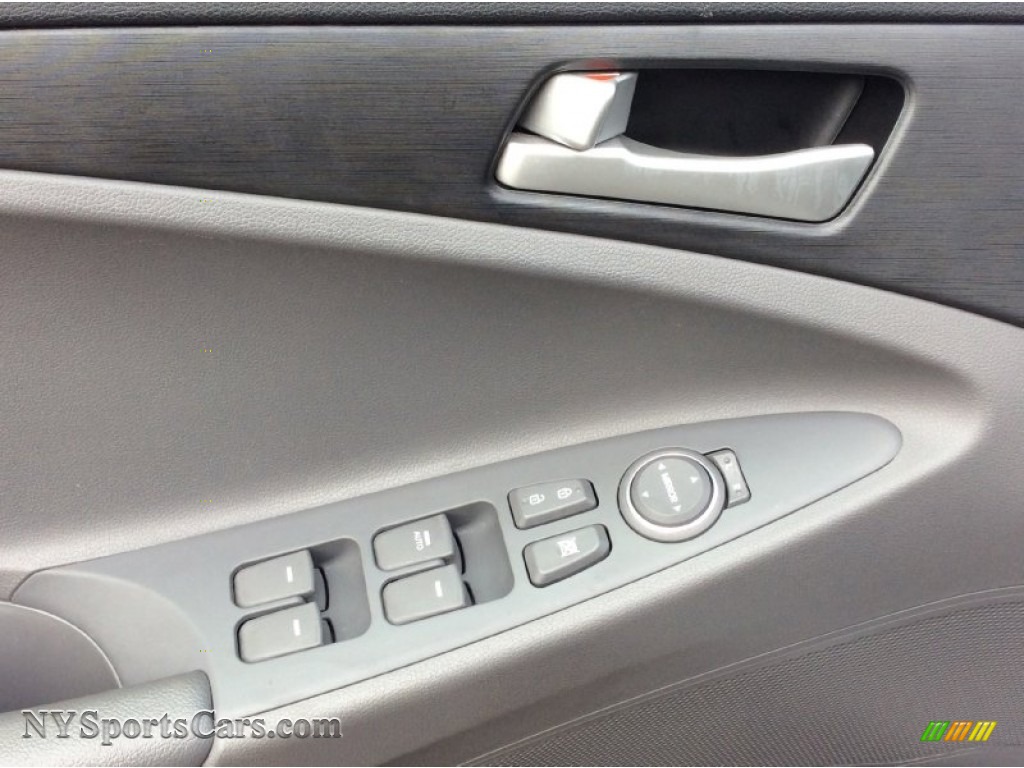 2014 Sonata GLS - Radiant Silver / Gray photo #8