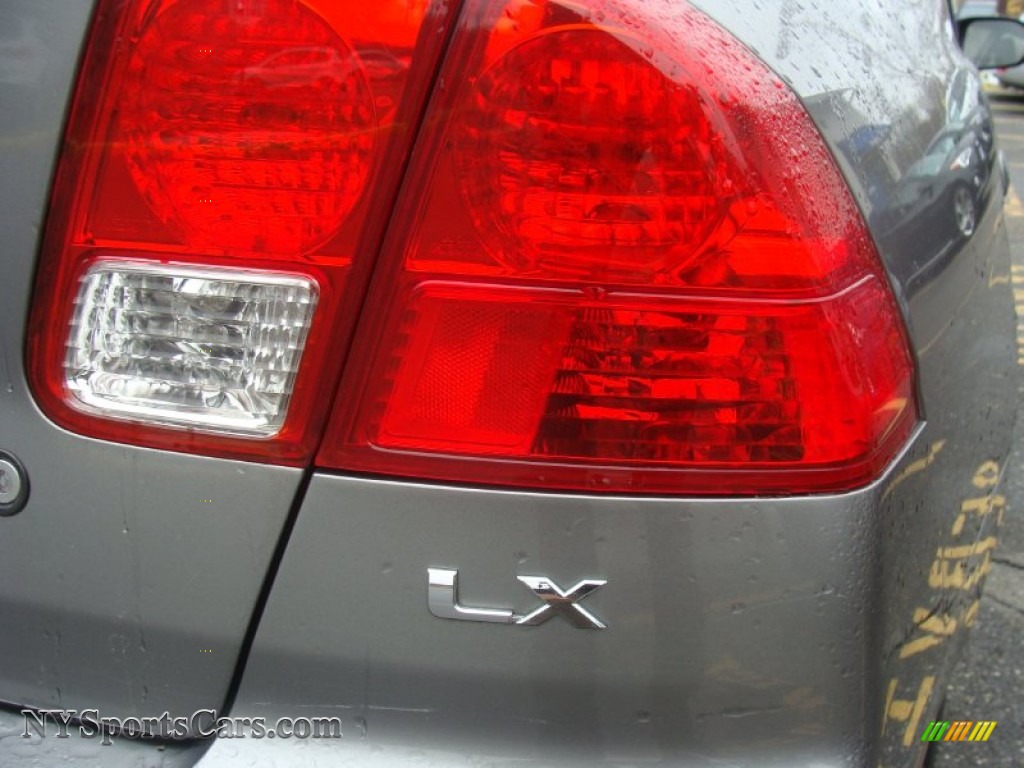 2005 Civic LX Sedan - Magnesium Metallic / Gray photo #20