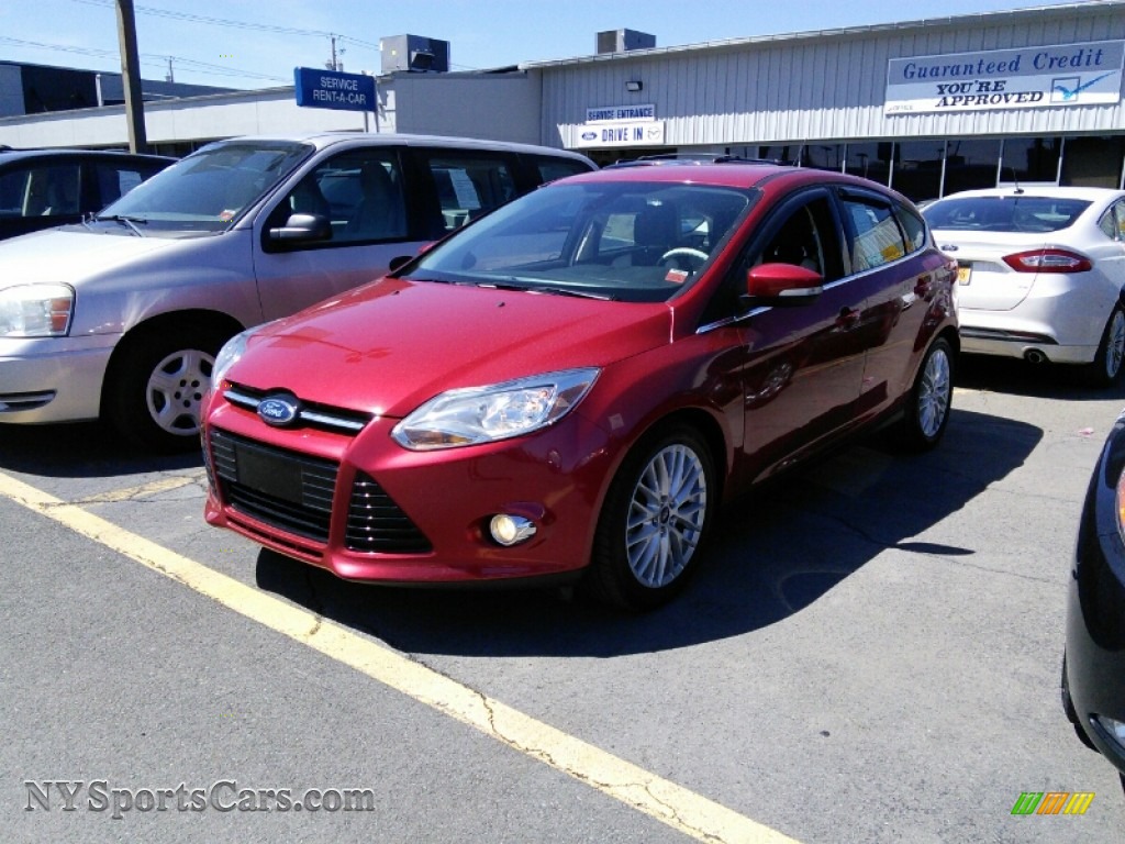 2012 Ford Focus SEL 5Door in Red Candy Metallic photo 3 134132