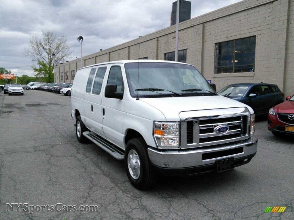 Oxford White / Medium Flint Ford E-Series Van E250 Cargo Van