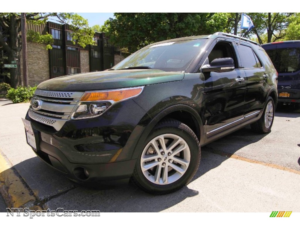 2013 Ford Explorer XLT 4WD in Green Gem Metallic photo 10 C32604