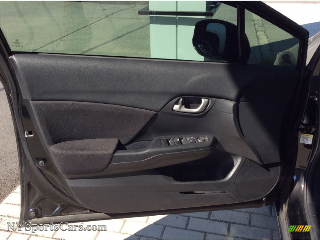 2013 Civic LX Sedan - Crystal Black Pearl / Black photo #13