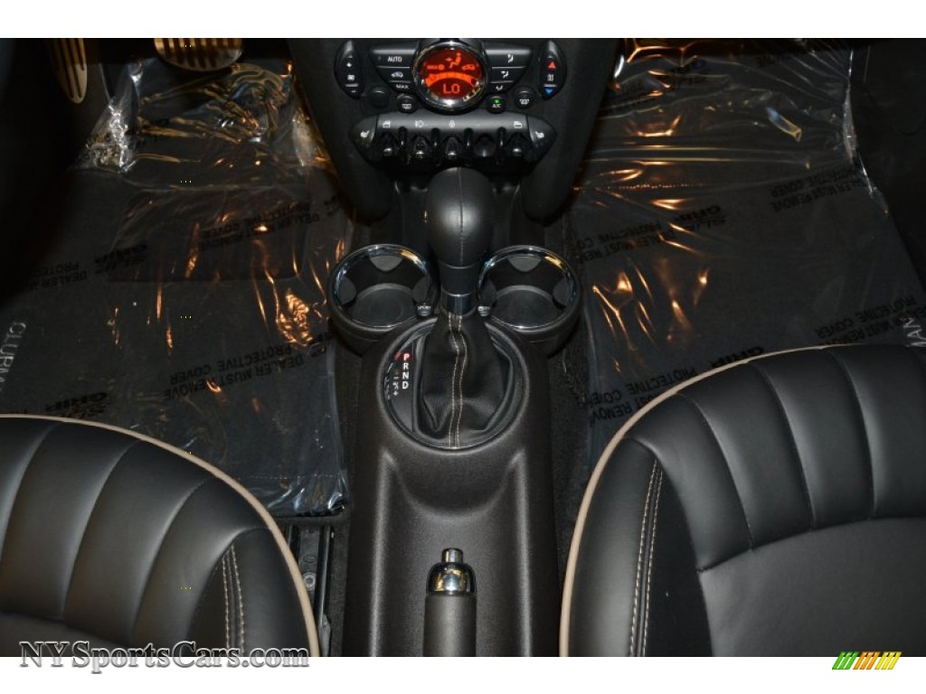 2014 Cooper S Clubman - Midnight Black Metallic / Carbon Black Lounge Leather photo #16