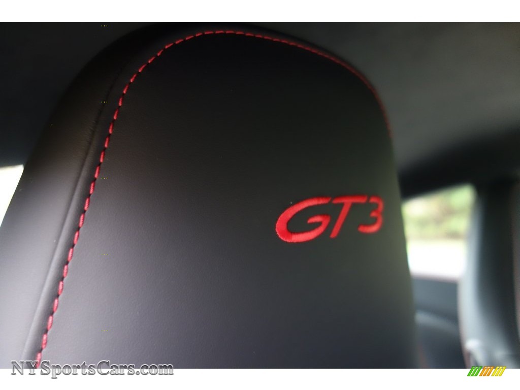 2015 911 GT3 - Black / Black photo #21