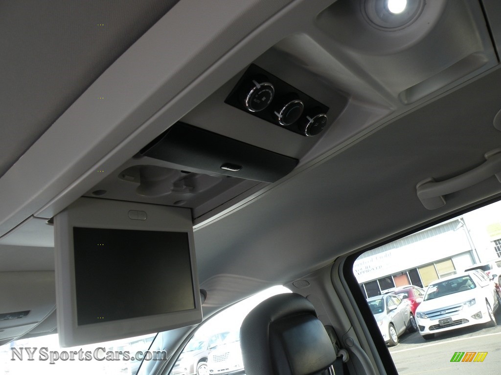 2016 Town & Country Touring - Bright White / Black/Light Graystone photo #12