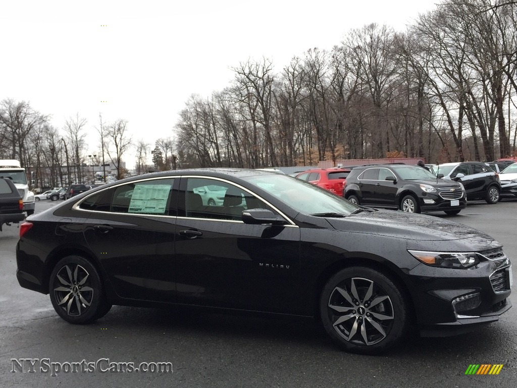 2017 Chevrolet Malibu LT in Mosaic Black Metallic photo #3 - 169750