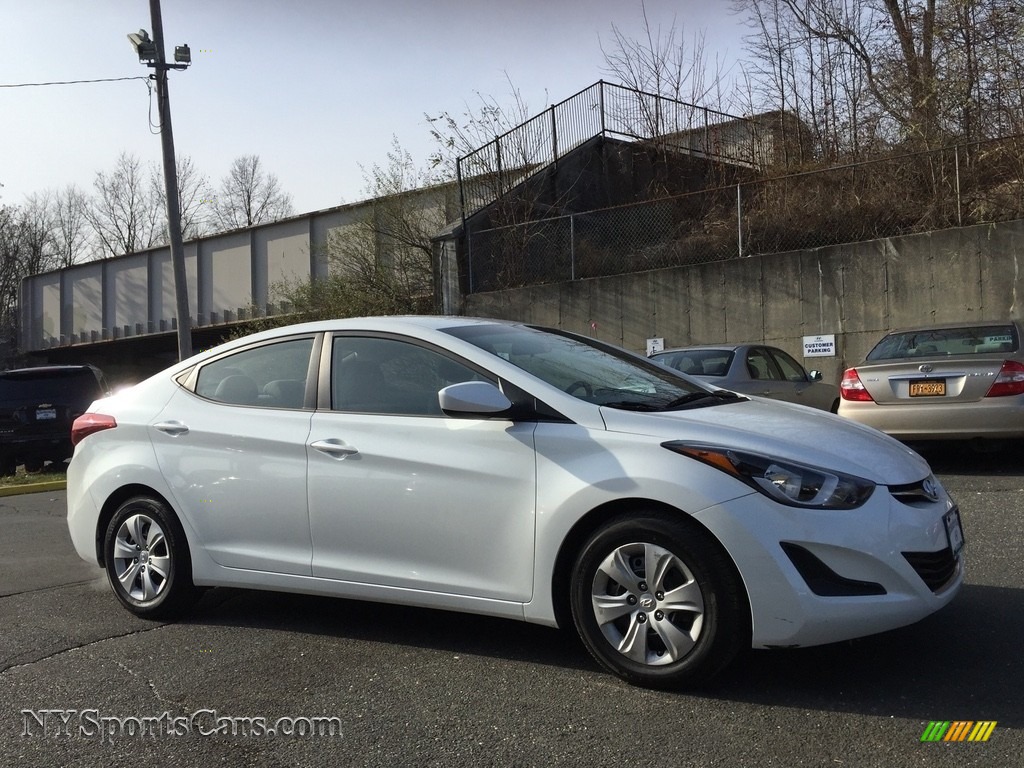 2016 Hyundai Elantra SE in White photo 3 715361