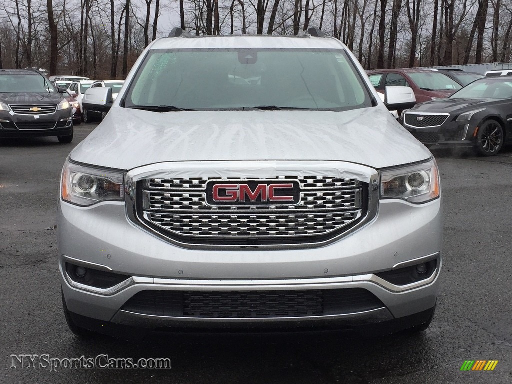 2017 GMC Acadia Denali AWD in Quicksilver Metallic photo 2 211370
