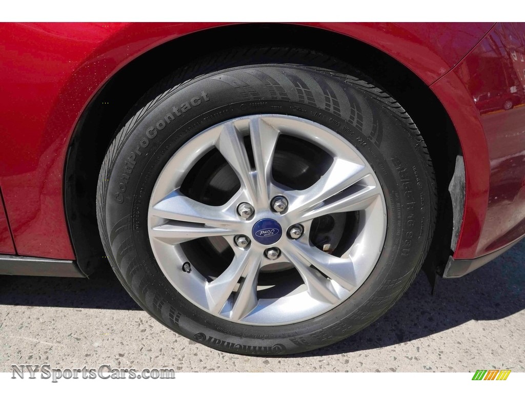 2014 Focus SE Hatchback - Ruby Red / Charcoal Black photo #9
