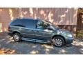 Chrysler Town & Country Limited Magnesium Pearl photo #5