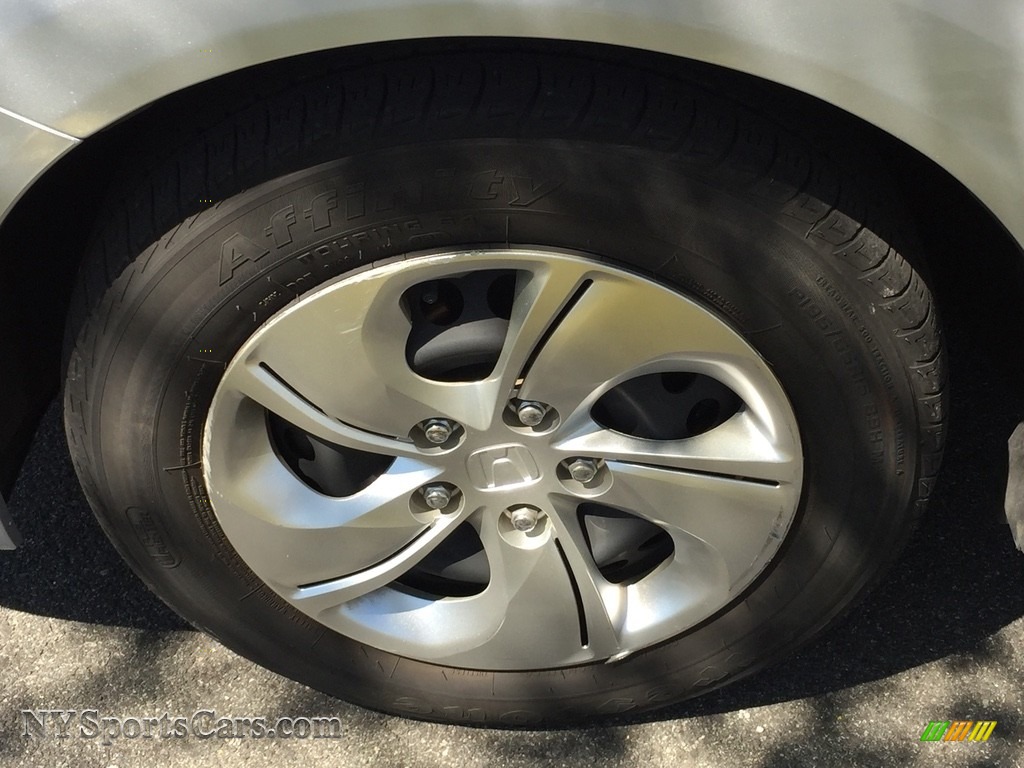 2014 Civic LX Sedan - Alabaster Silver Metallic / Gray photo #28