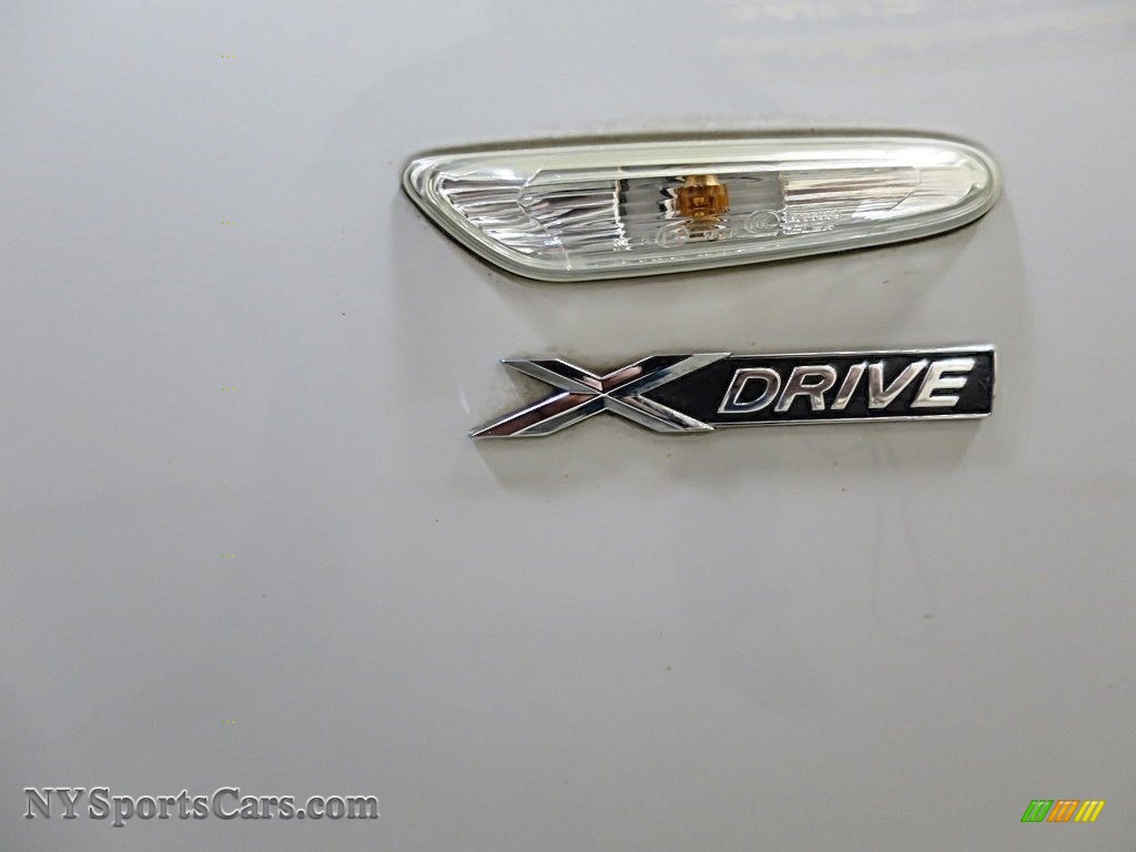 2011 3 Series 328i xDrive Coupe - Alpine White / Coral Red/Black Dakota Leather photo #10