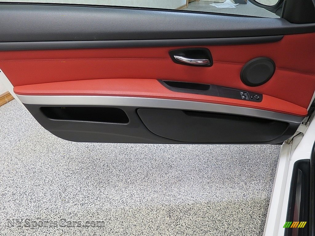 2011 3 Series 328i xDrive Coupe - Alpine White / Coral Red/Black Dakota Leather photo #17