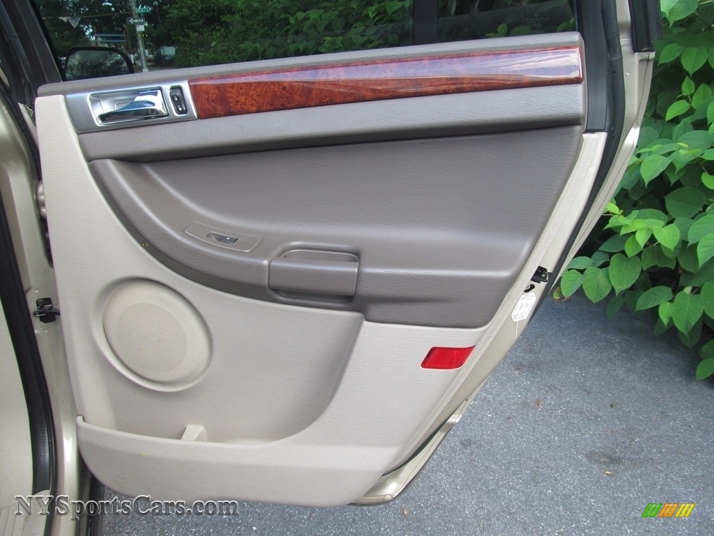 2005 Pacifica Touring - Linen Gold Metallic Pearl / Light Taupe photo #28