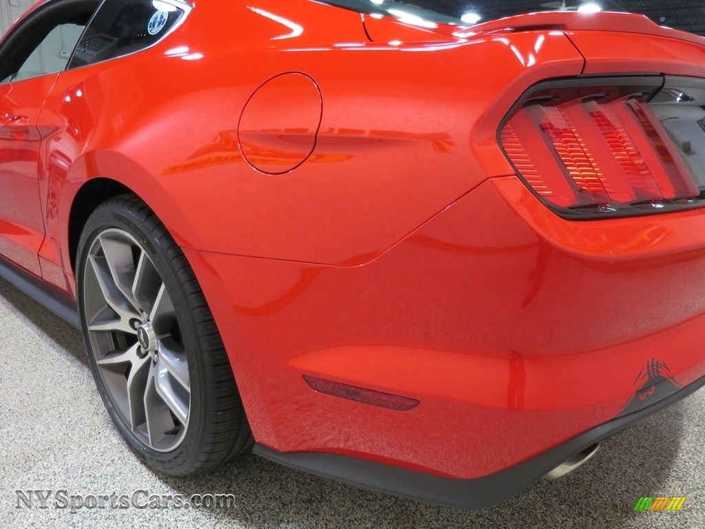2017 Mustang GT Premium Coupe - Race Red / Ebony photo #10