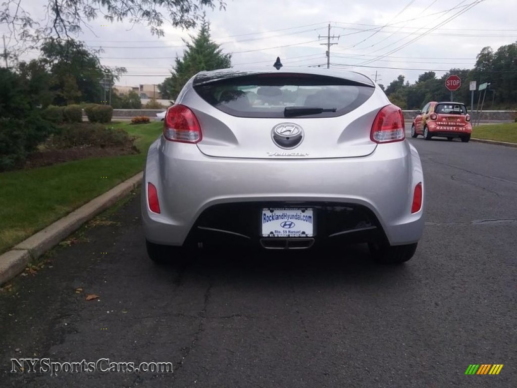 2017 Veloster Value Edition - Ironman Silver / Black photo #2