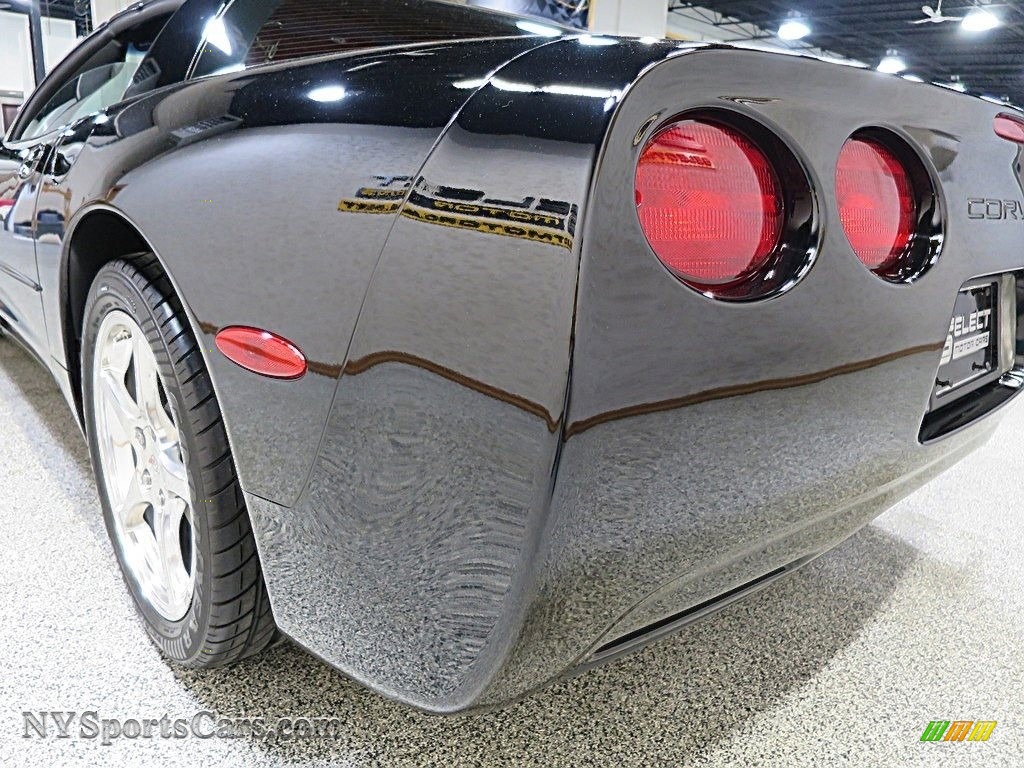 2004 Corvette Coupe - Black / Black photo #8