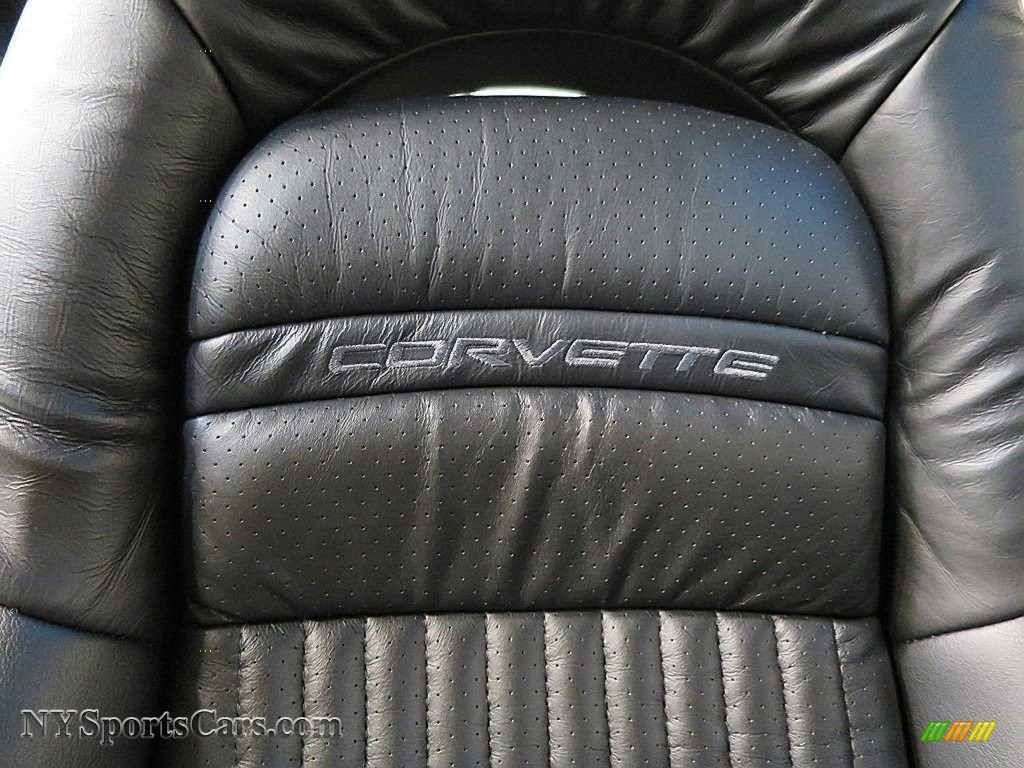 2004 Corvette Coupe - Black / Black photo #19