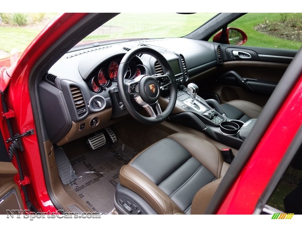 2016 Cayenne Turbo S - Carmine Red / Saddle Brown/Black photo #13