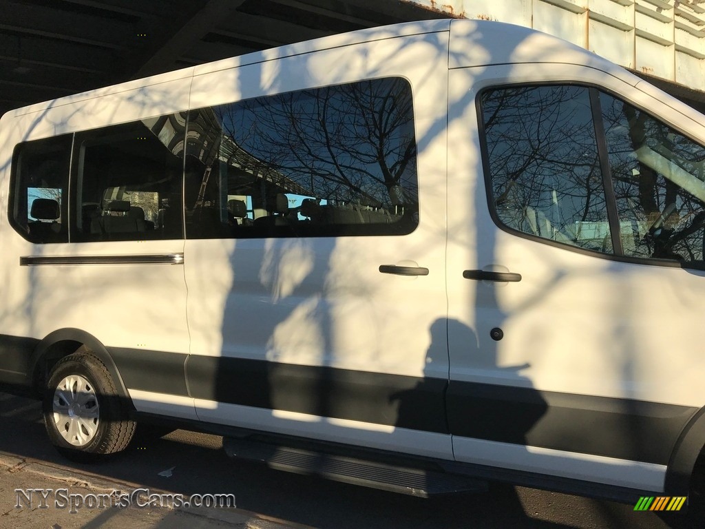 2017 Transit Wagon XLT 350 MR Long - Oxford White / Pewter photo #9