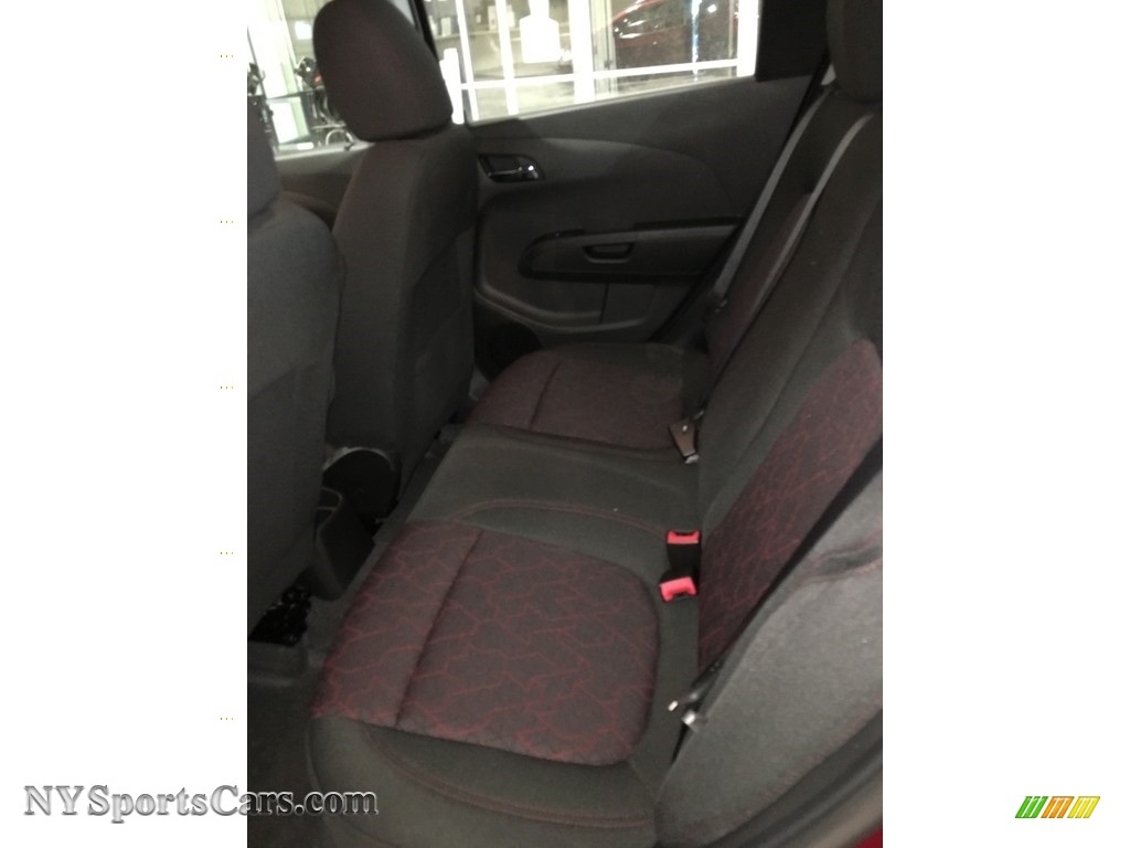 2018 Sonic LT Hatchback - Cajun Red Tintcoat / Jet Black photo #13