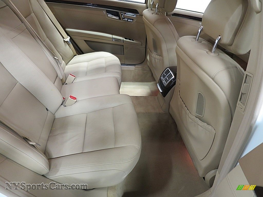 2013 S 550 4Matic Sedan - Diamond White Metallic / Cashmere/Savanna photo #16