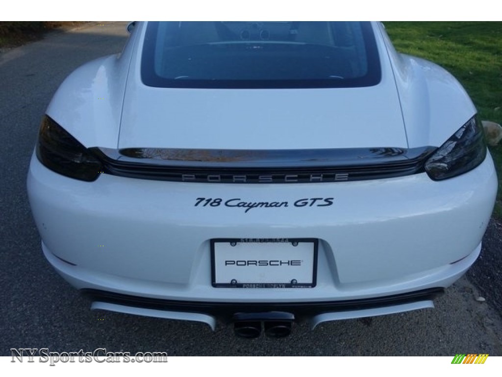 2018 718 Cayman GTS - White / Black photo #7