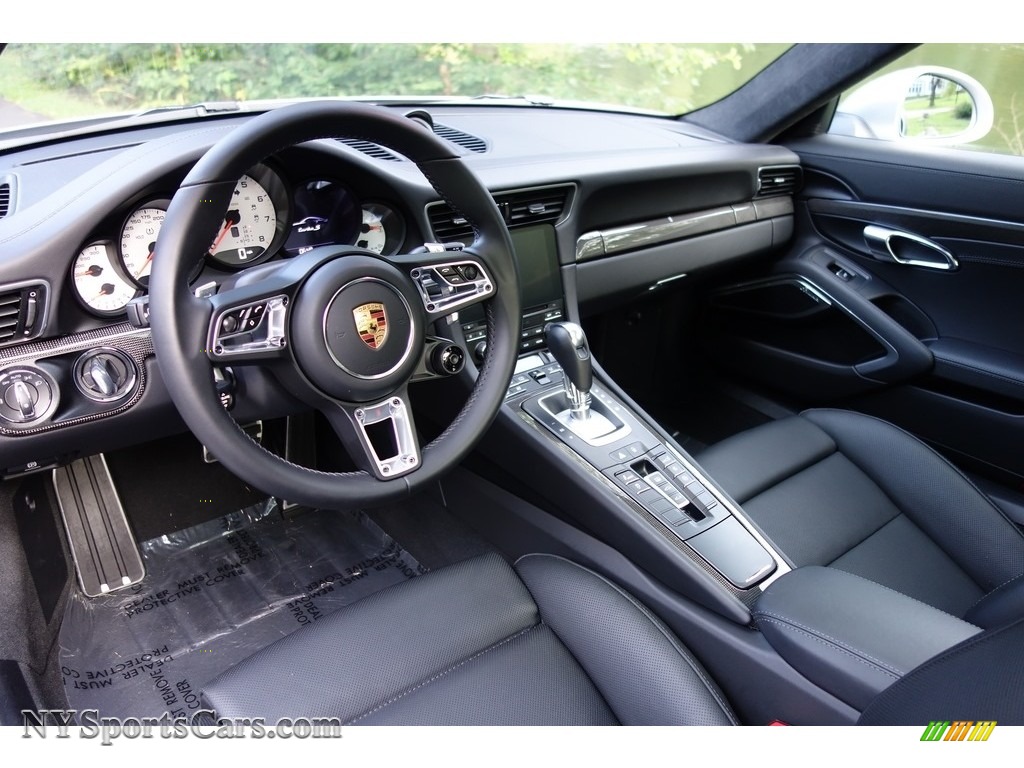 2017 911 Turbo Coupe - GT Silver Metallic / Black photo #10