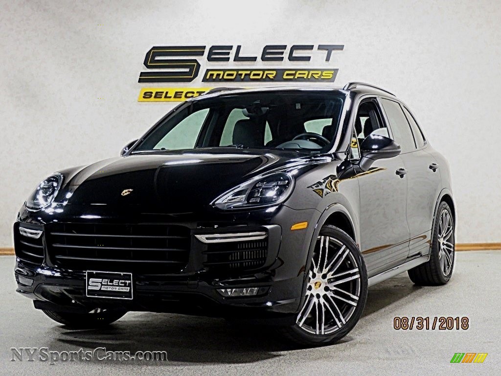 Jet Black Metallic / Black Porsche Cayenne GTS