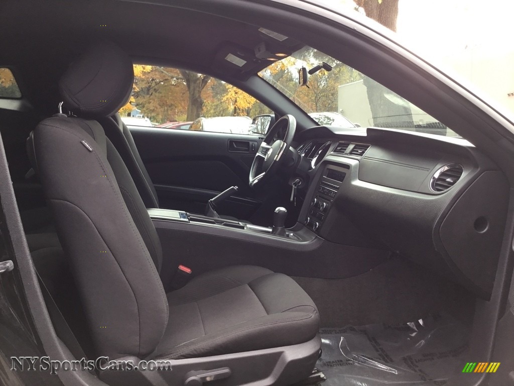 2014 Mustang V6 Premium Coupe - Black / Charcoal Black photo #24