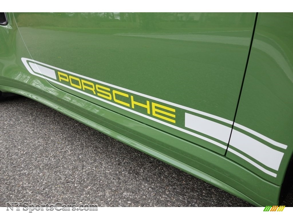 2019 911 Turbo S Coupe - Custom Color (Green) / Black photo #16