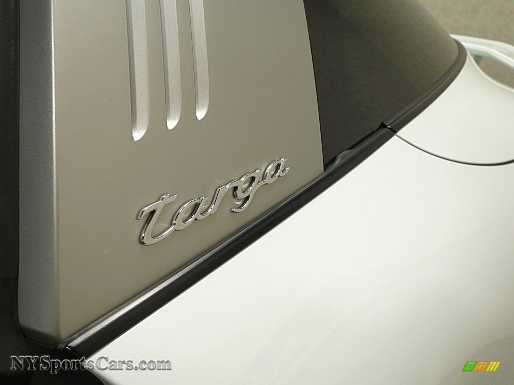 2015 911 Targa 4S - White / Espresso/Cognac Natural Leather photo #15