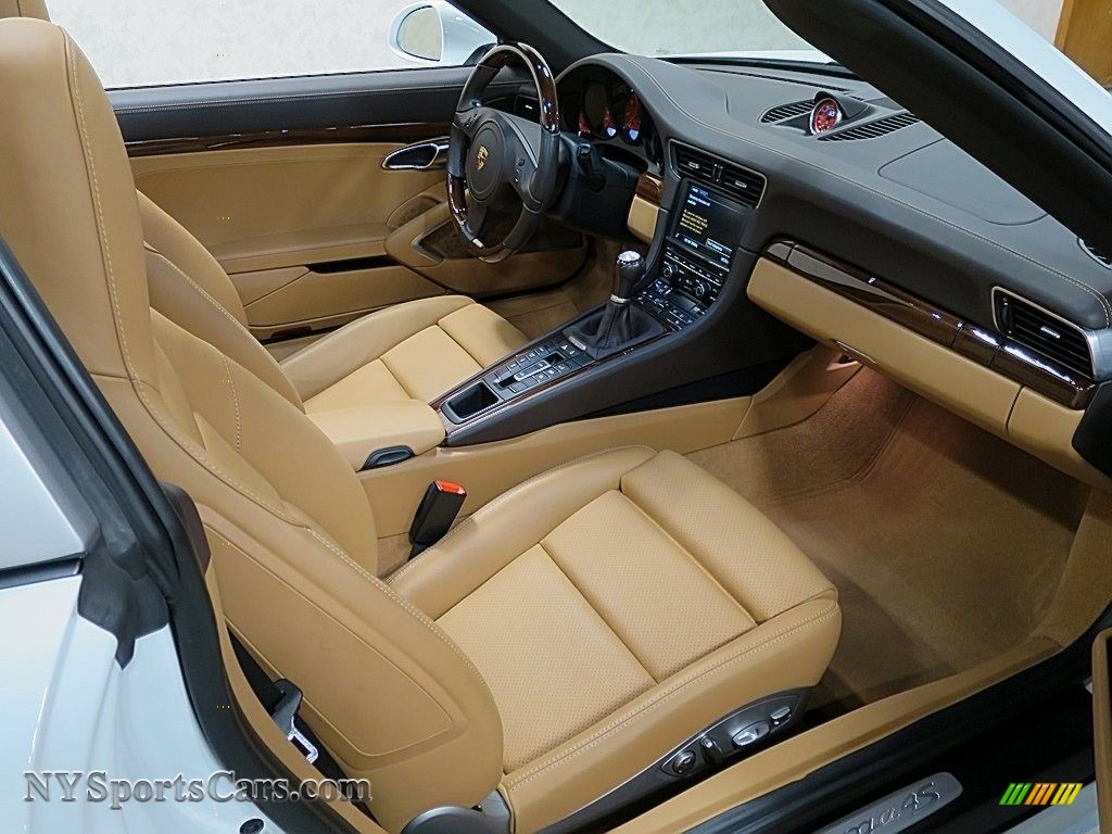 2015 911 Targa 4S - White / Espresso/Cognac Natural Leather photo #20