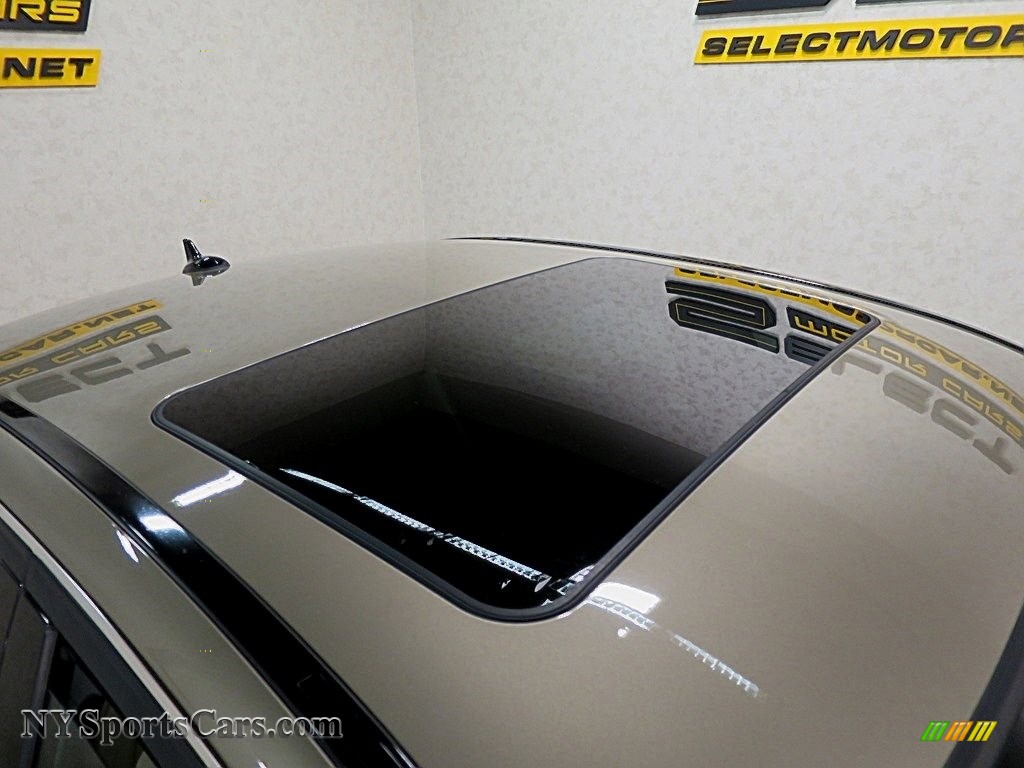 2011 C 300 Luxury 4Matic - Pearl Beige Metallic / Almond/Mocha photo #11