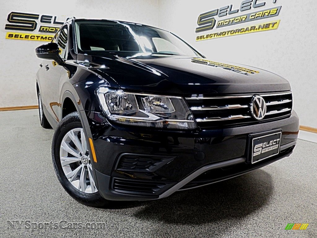2019 Tiguan SE 4MOTION - Deep Black Pearl / Titan Black photo #11 2019 Tiguan SE 4MOTION - Deep Black Pearl / Titan Black photo #11