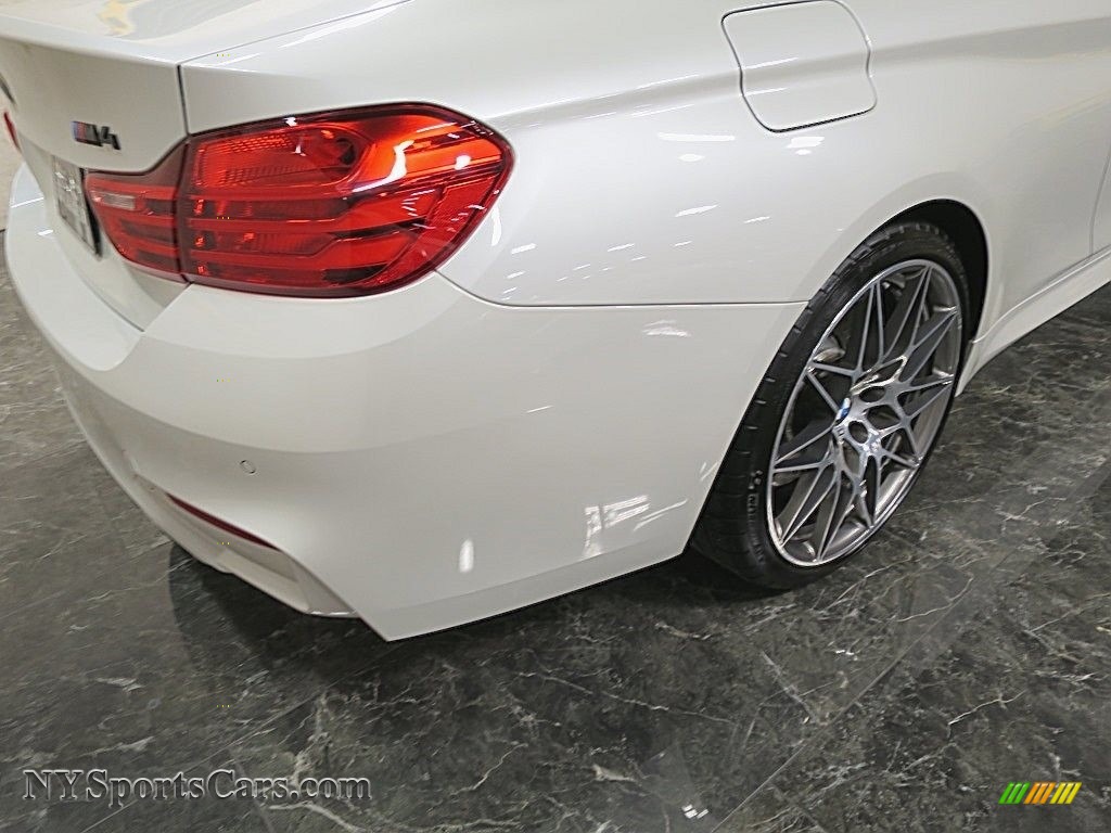 2017 M4 Coupe - Mineral White Metallic / Carbonstructure Anthracite/Black photo #7