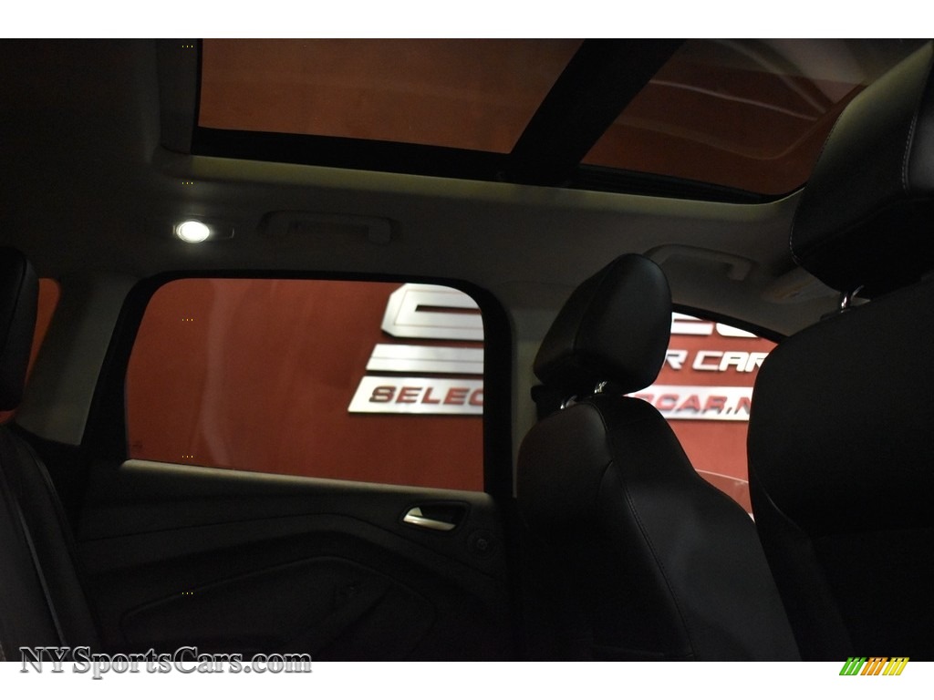 2015 Escape SE 4WD - Ruby Red Metallic / Charcoal Black photo #14