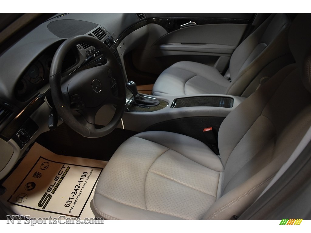 2009 E 350 Sedan - Iridium Silver Metallic / Ash photo #11 2009 E 350 Sedan - Iridium Silver Metallic / Ash photo #11