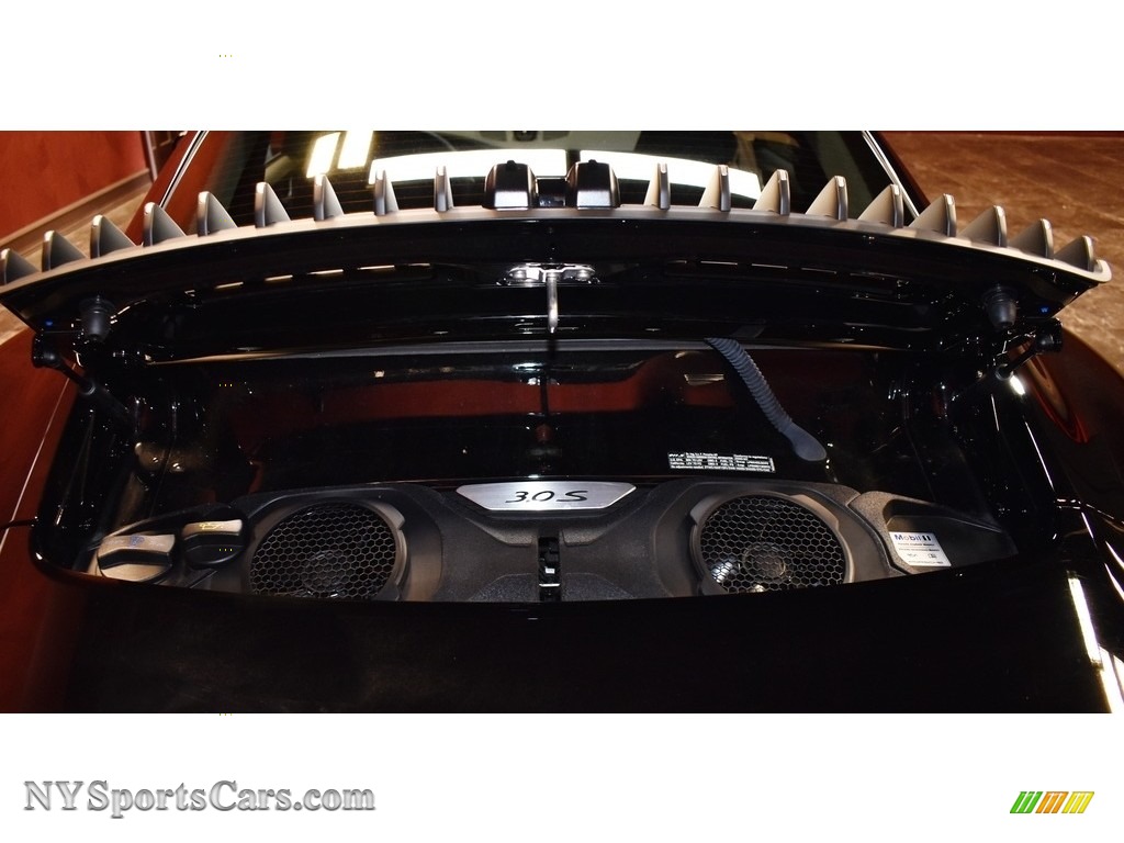 2020 911 Carrera 4S - Black / Black photo #22