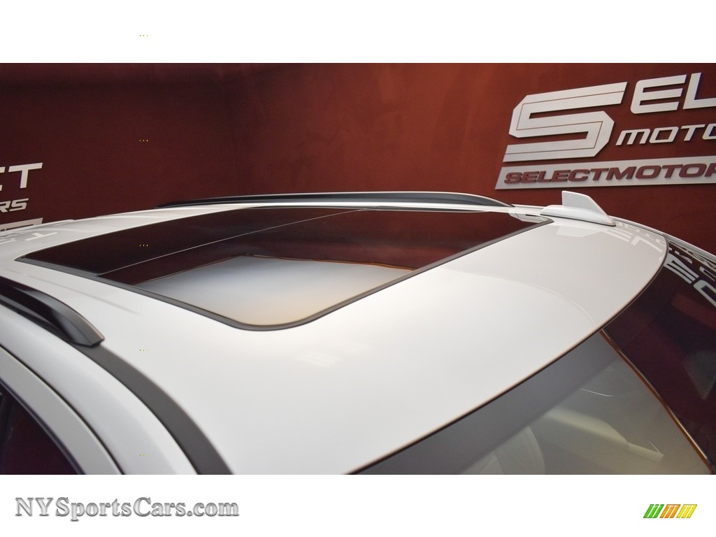 2021 Escalade Sport 4WD - Crystal White Tricoat / Whisper Beige/Jet Black photo #9