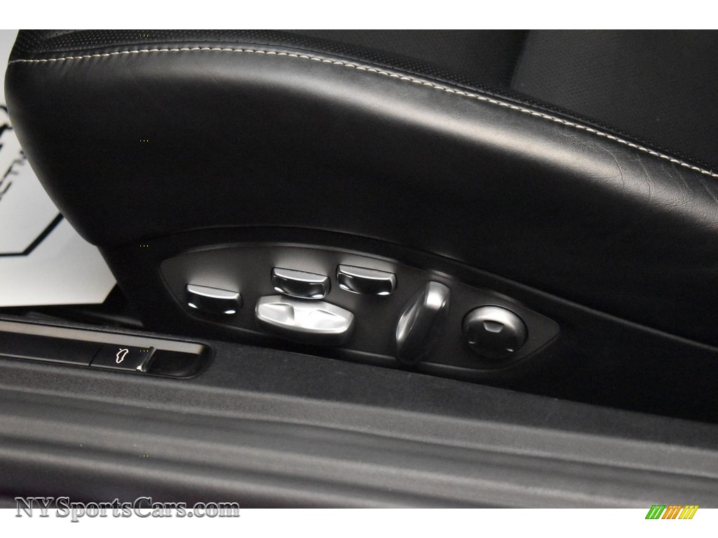 2014 911 Turbo S Coupe - White / Black photo #13