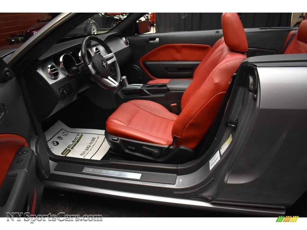 2006 Mustang GT Premium Convertible - Tungsten Grey Metallic / Red/Dark Charcoal photo #10