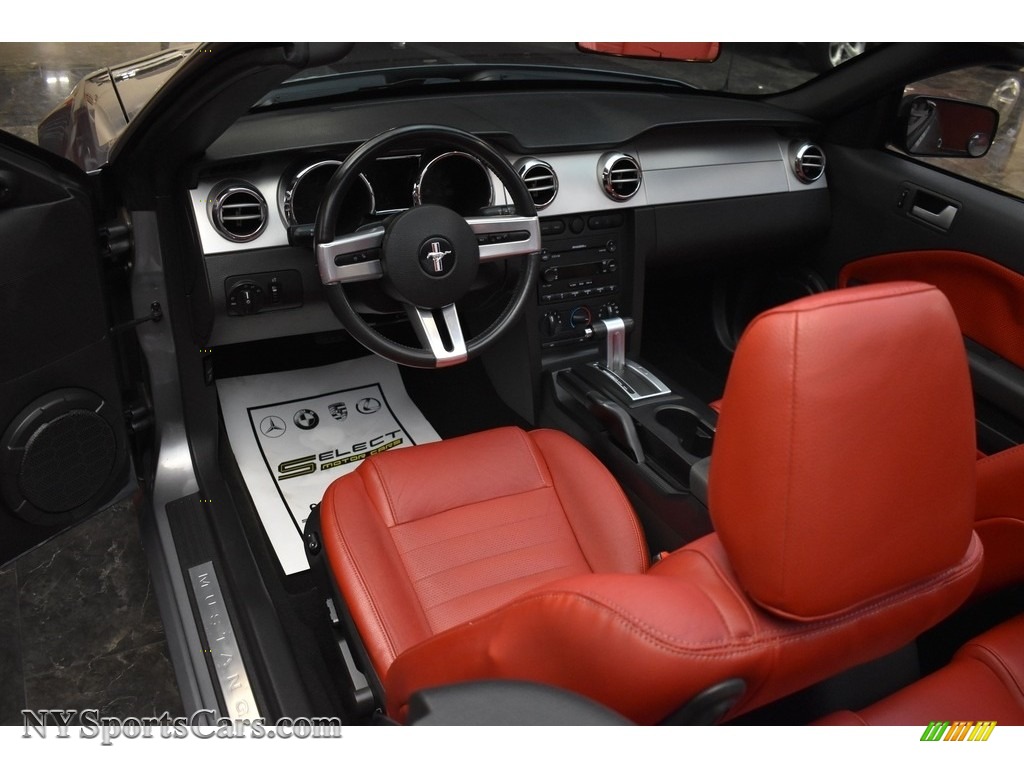 2006 Mustang GT Premium Convertible - Tungsten Grey Metallic / Red/Dark Charcoal photo #11