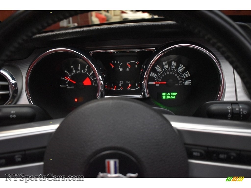 2006 Mustang GT Premium Convertible - Tungsten Grey Metallic / Red/Dark Charcoal photo #16