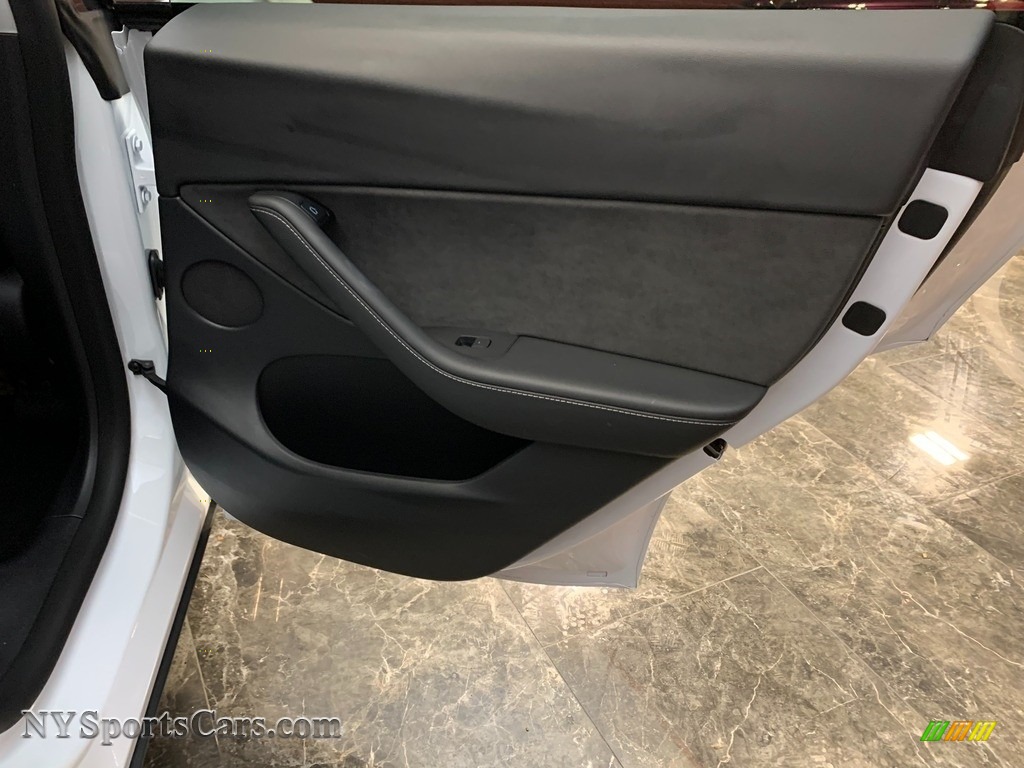 2022 Model Y Performance AWD - Pearl White Multi-Coat / Black photo #10
