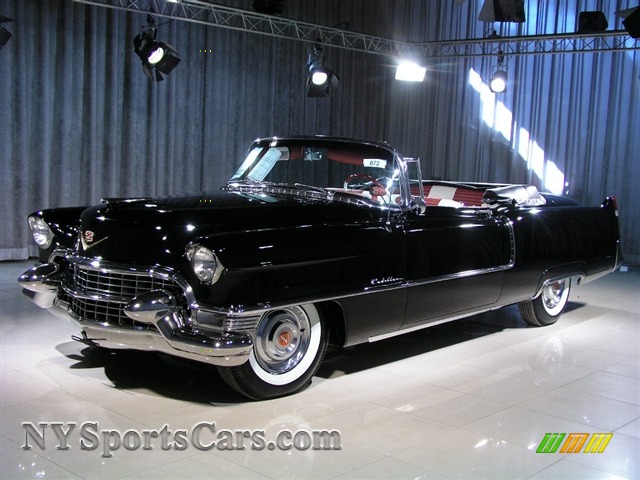 Black / Red/White Cadillac Series 62 Convertible Black / Red/White Cadillac Series 62 Convertible