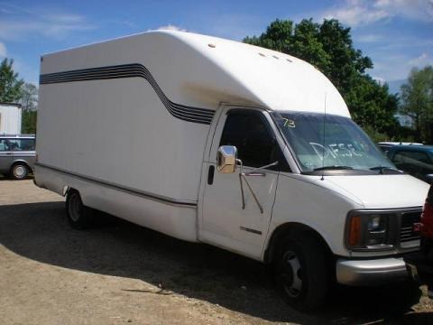 Summit White 1997 GMC Savana Cutaway 3500 Commercial Moving Truck Summit White 1997 GMC Savana Cutaway 3500 Commercial Moving Truck
